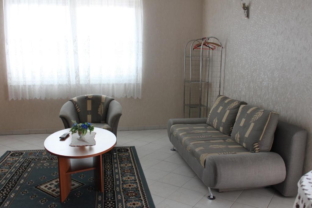 Orwa Apartmanok - Fenyofa Koez Zalakaros Zimmer foto